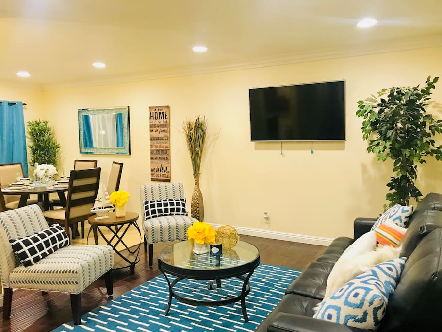 Cozy mordern living room