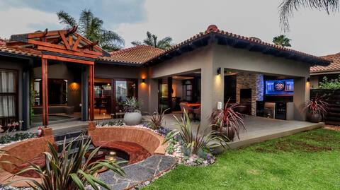 The Lakeview Villa