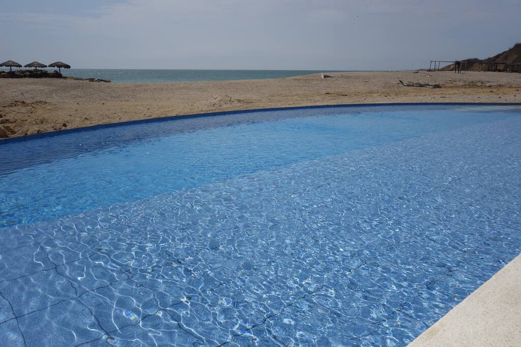 Pool in front of the ocean