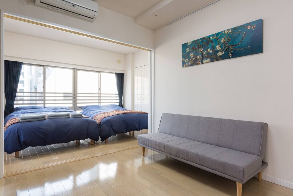 Living room & bed room! ( can be separated)