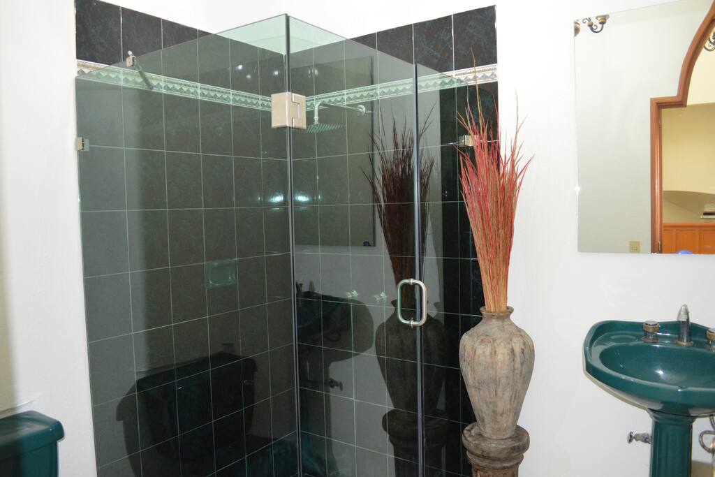 Diseñado por: (AZUL NOGAL GDL). https://es-la.facebook.com/azulnogalmuebles/