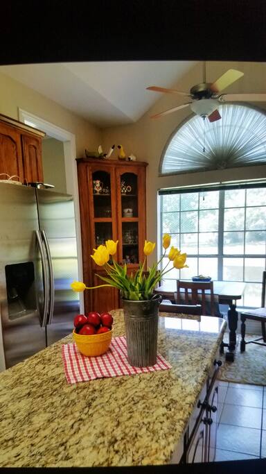 Kitchen, breakfast room