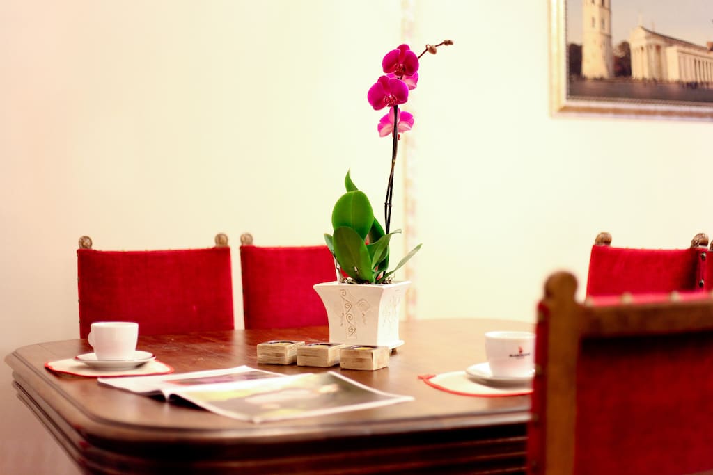Main room table