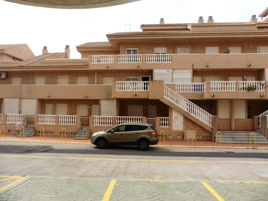Vista exterior del dúplex y las dos terrazas