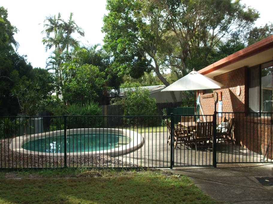 The pool all secured ready for you to use.