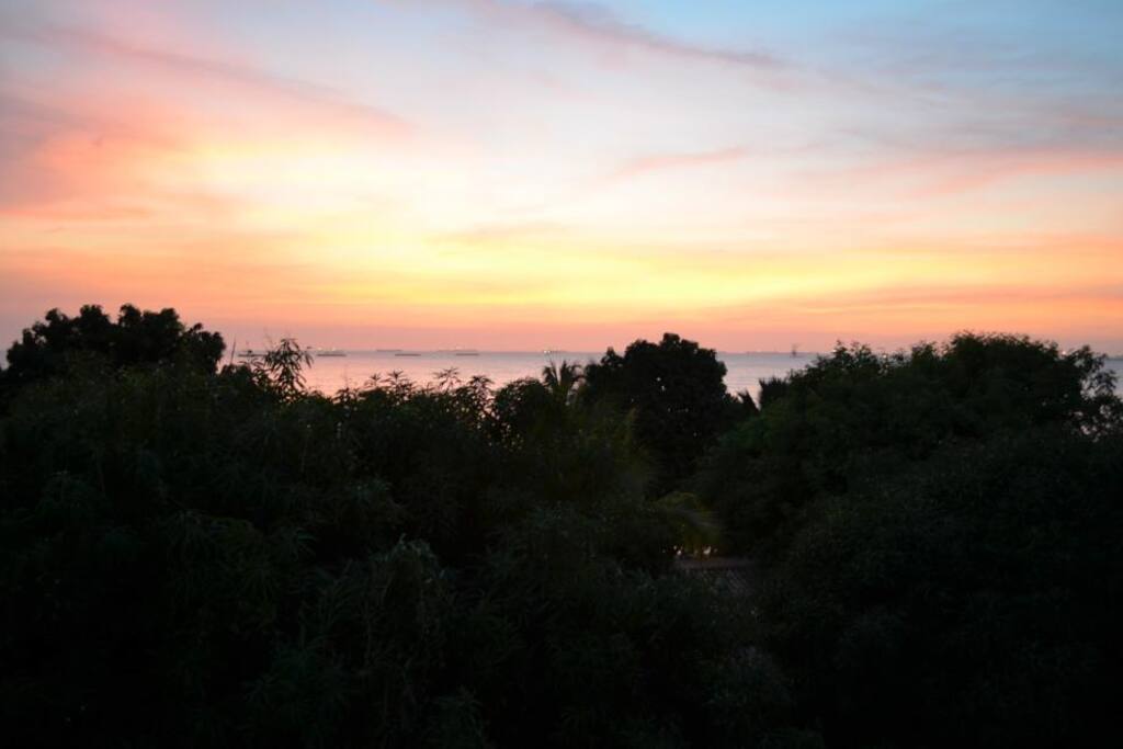 Atardecer - Vista desde el balcón del apartamento.