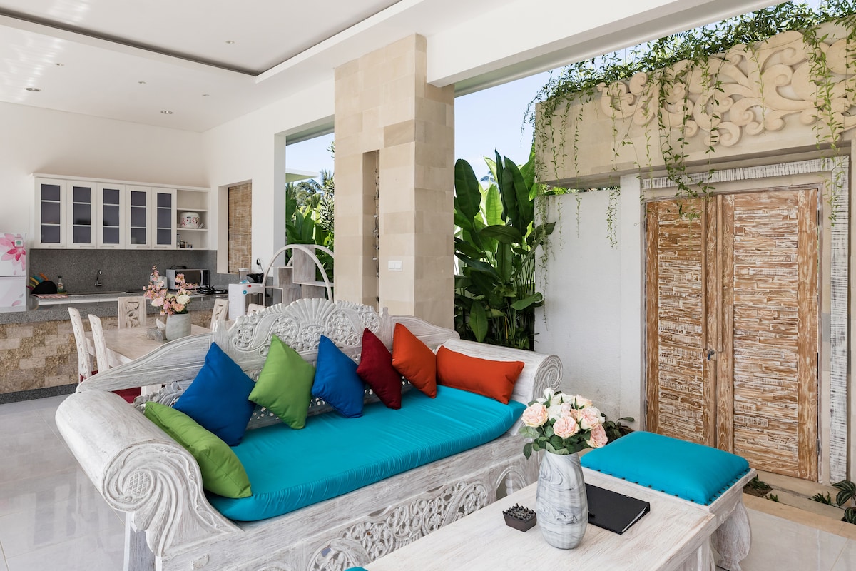 Villa in Ubud · ★4.65 · 3 bedrooms · 4 beds · 3 baths, Airbnb сравним