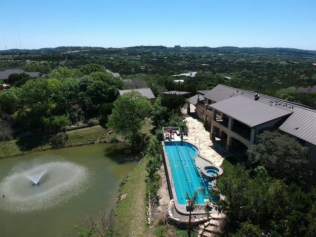 ATX Hill Country Gettaway! – 8 Miles to Downtown! gallery image 2