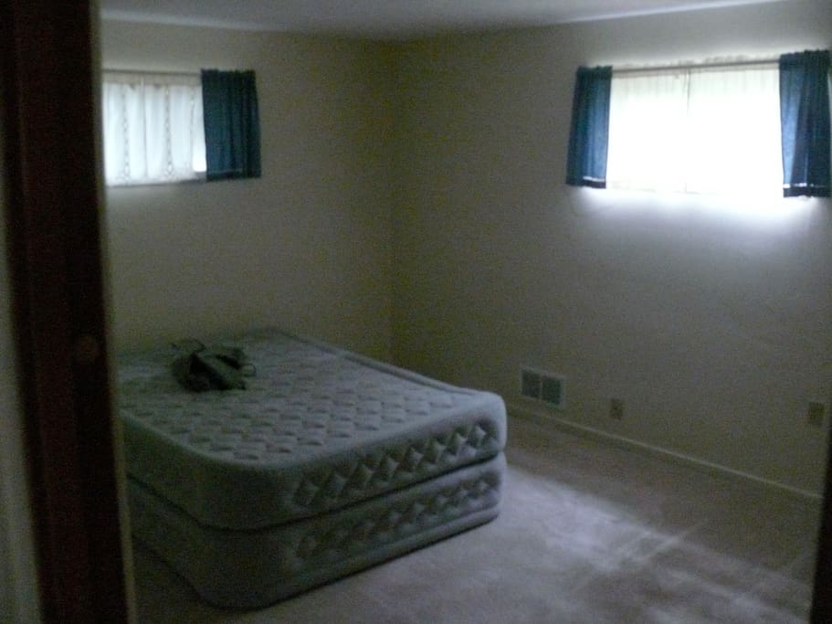 Comfy and Adjustable Air Beds