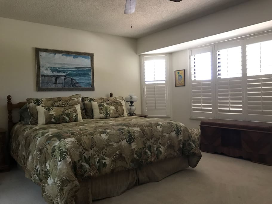 King Bed with lots of pillows for your comfort
