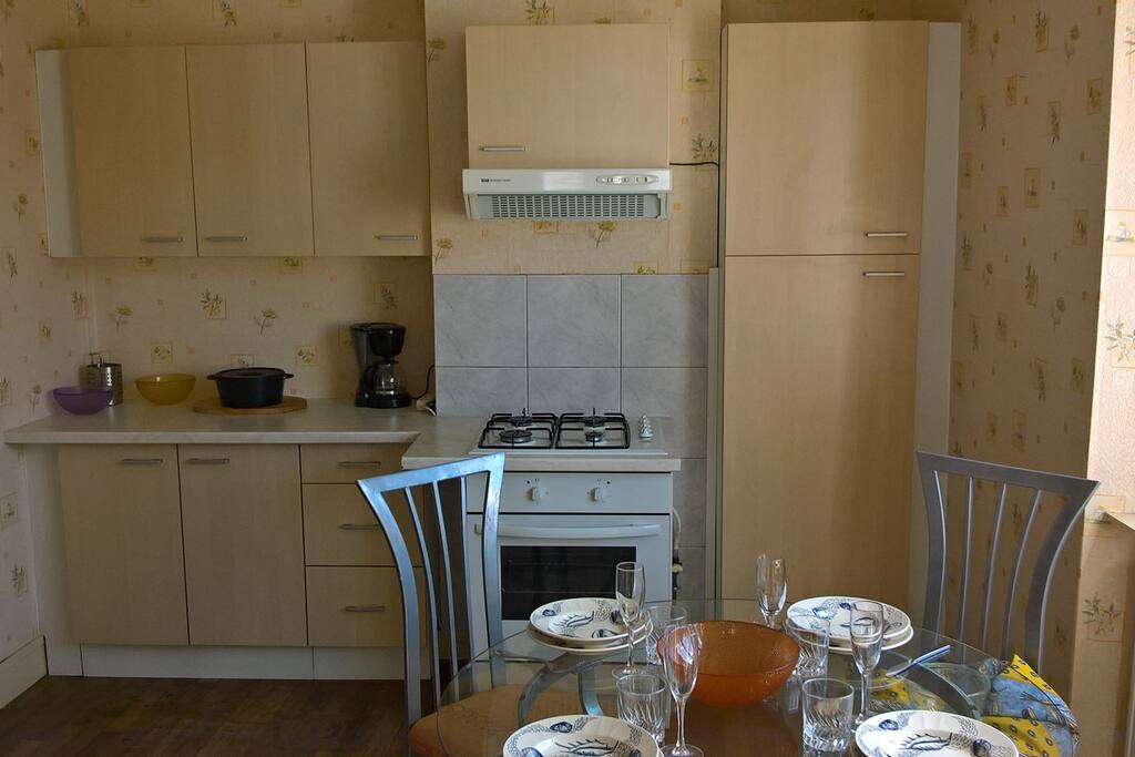Cuisine et espace repas.