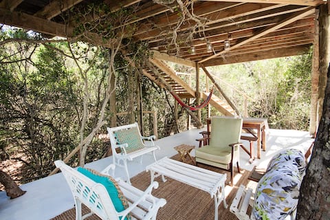 #1 ranked TREEHOUSE in SA with amazing views 🏝