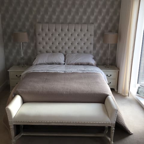 Large double room with own bathroom.