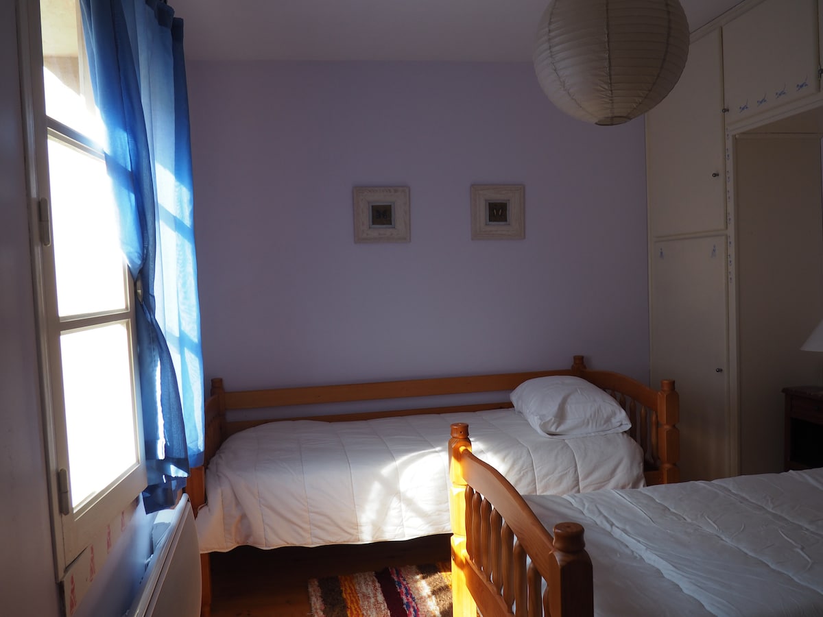 Chambre 2 lits en 90....