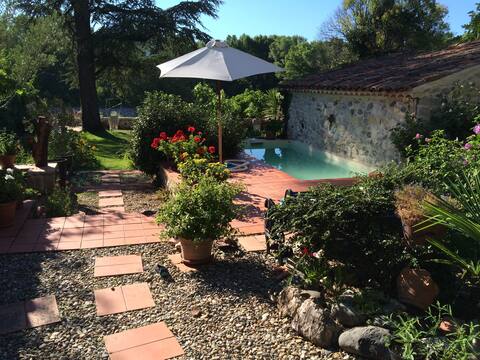Riverside - family home by river with plunge pool