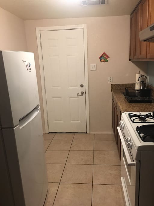Full kitchen