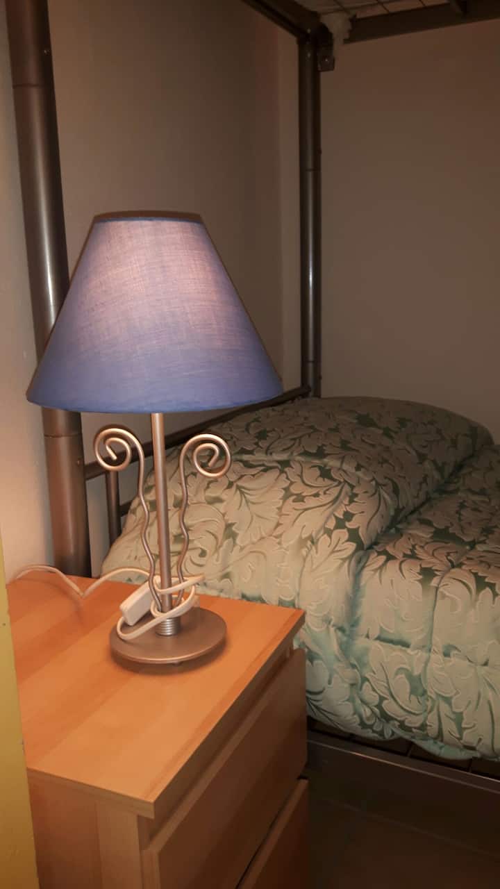 Segundo dormitorio individual.
