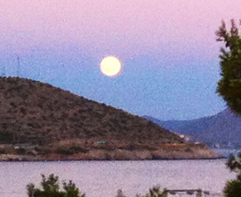 full moon veranda sea view