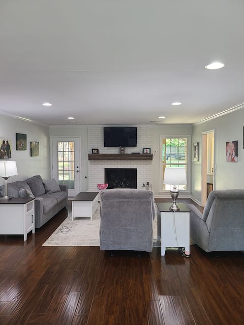 Private home in Northport