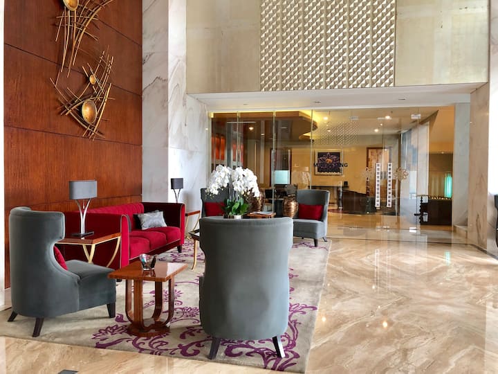 Luxurious 2BR Apartment