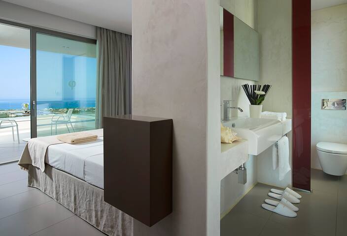 Signature architecture 3 bedroom villa Kissamos gallery image 4