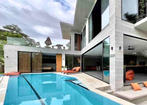 Cristo River House