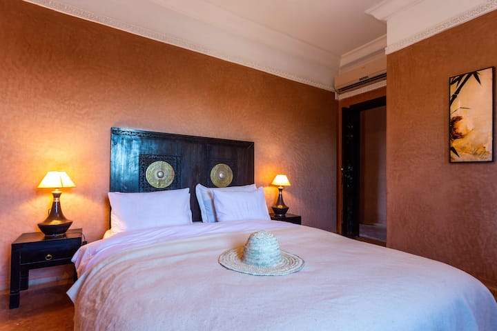 Спална соба 8