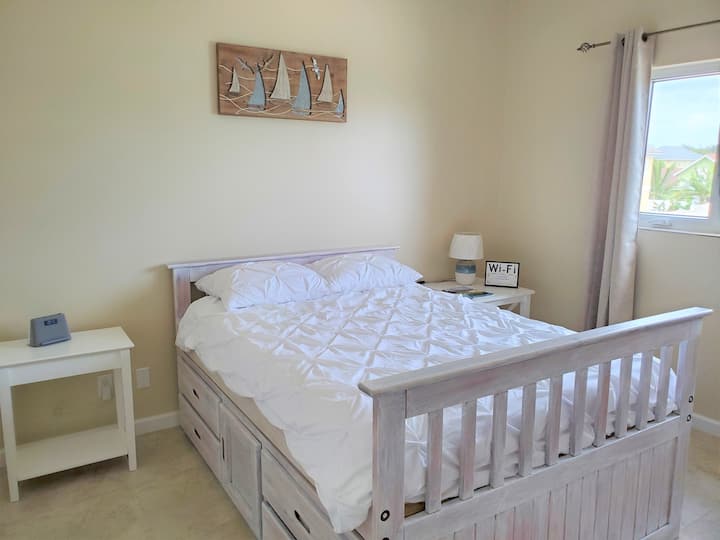 Western Lux (Private, Pool, Near Beach & Airport) Townhouses for Rent