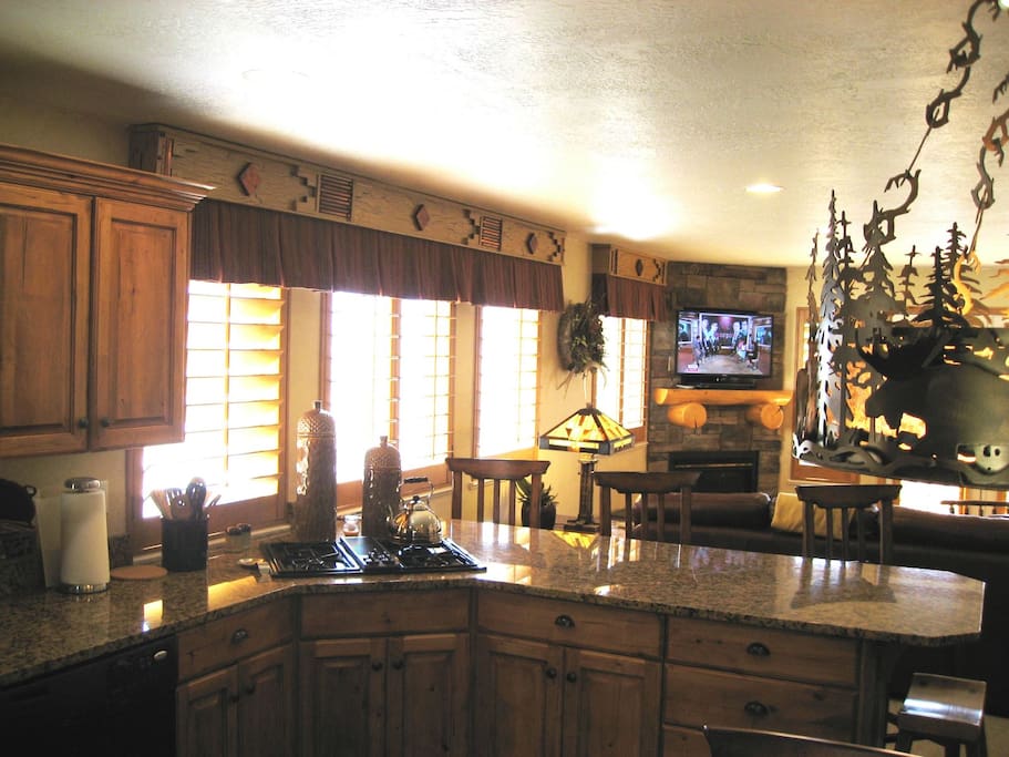 Kitchen towards livingroom