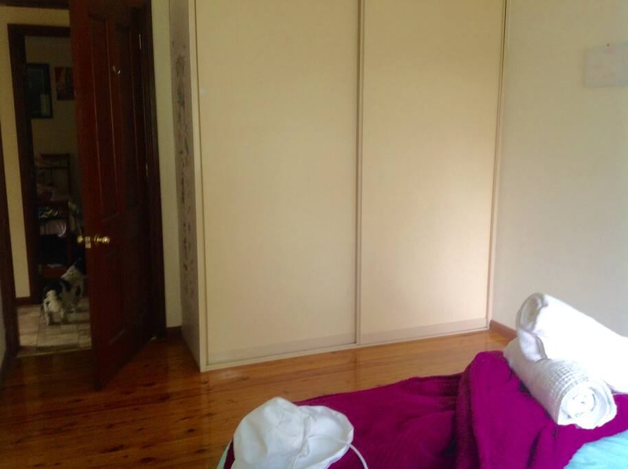 Guest room