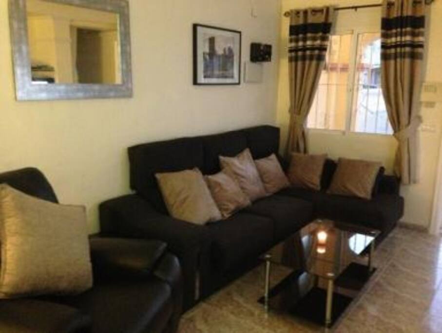 SITTING ROOM