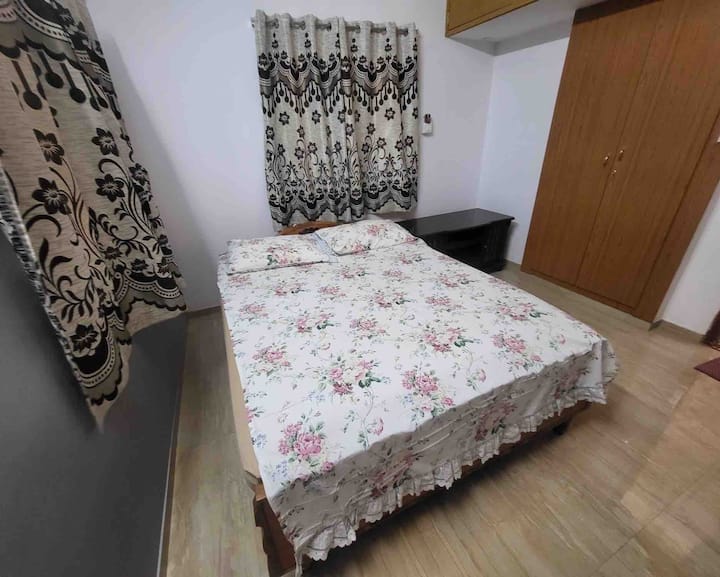 Schlafzimmer 2