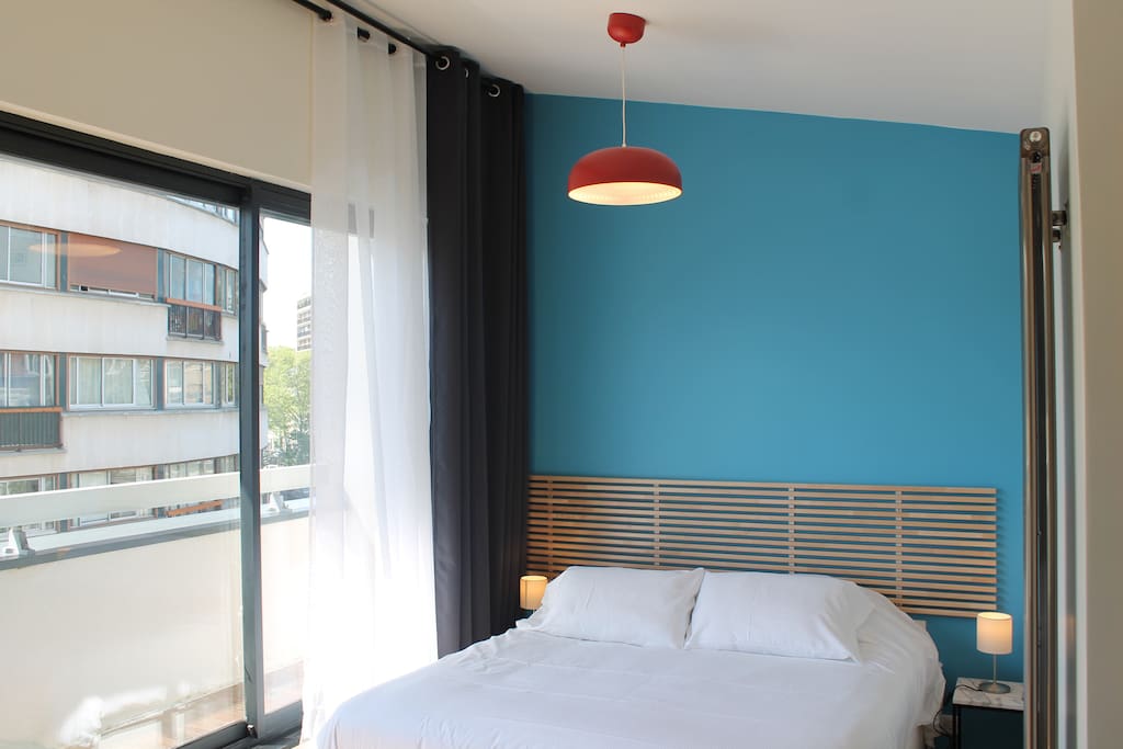 BEDROOM ONE WITH QUEEN SIZE BED (160cm X200cm)
