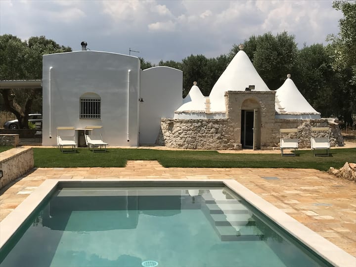 Trullo Michele Mit Nagelneuem Schwimmbad Im Schönen Puglianischen Land - San Vito dei Normanni