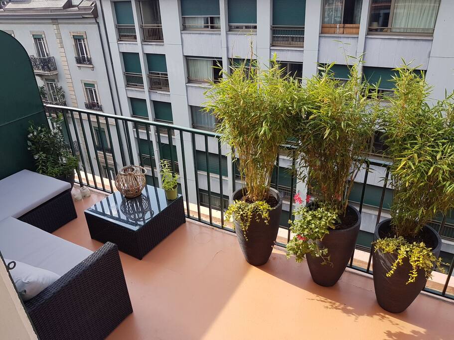 lounge terrace