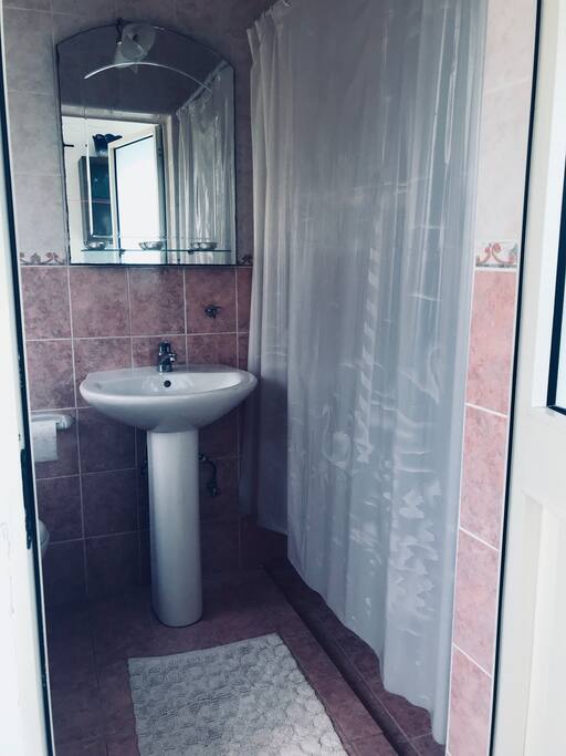 Private bathroom/shower/toilet/mirror&towels
