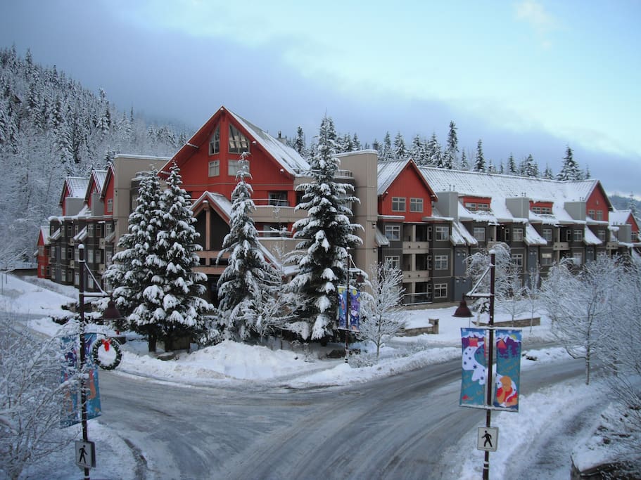 Ski in Ski out Townhouse at Whistler Mountain BC. Condominiums for