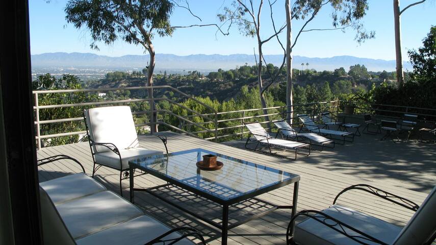 N. Bel Air GATED HOME, POOL, SPA, VIEW- gallery image 2