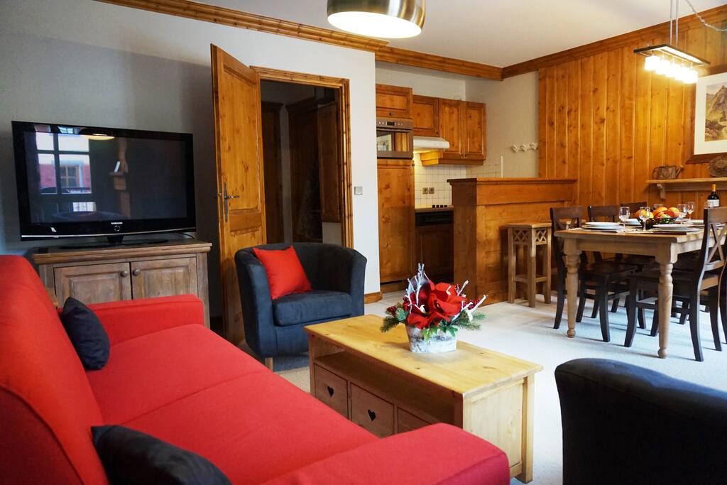 Salon - Cuisine - Salle à Manger