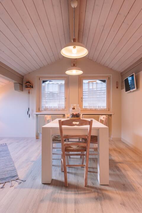 Luxurious loft with covered parking space