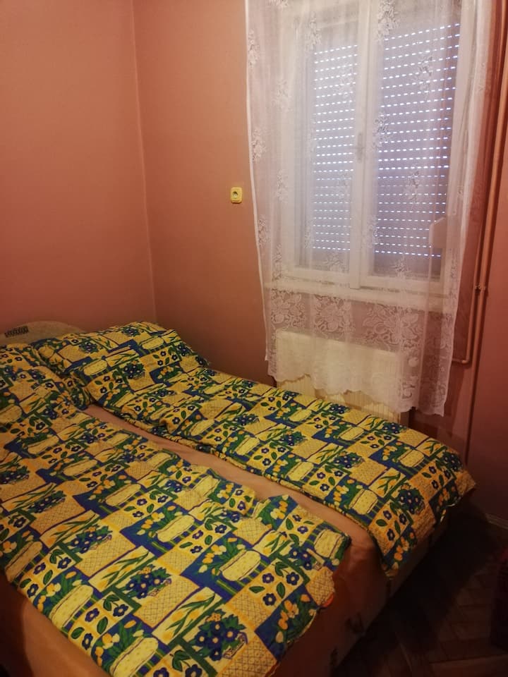 Спалня 2
