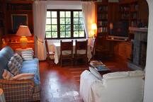 Finca with large pool and fully lit tennis court