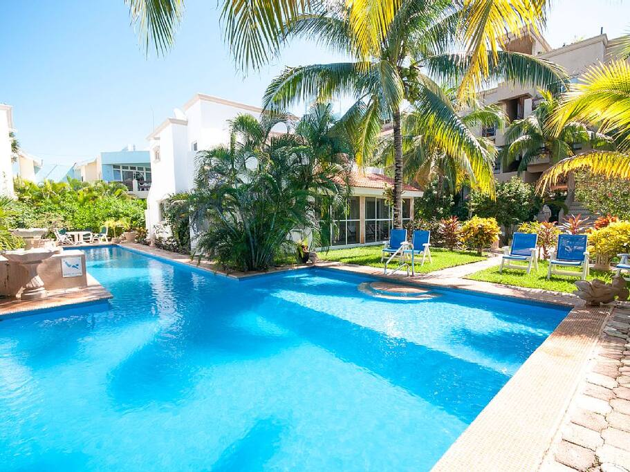 Large child friendly pool
