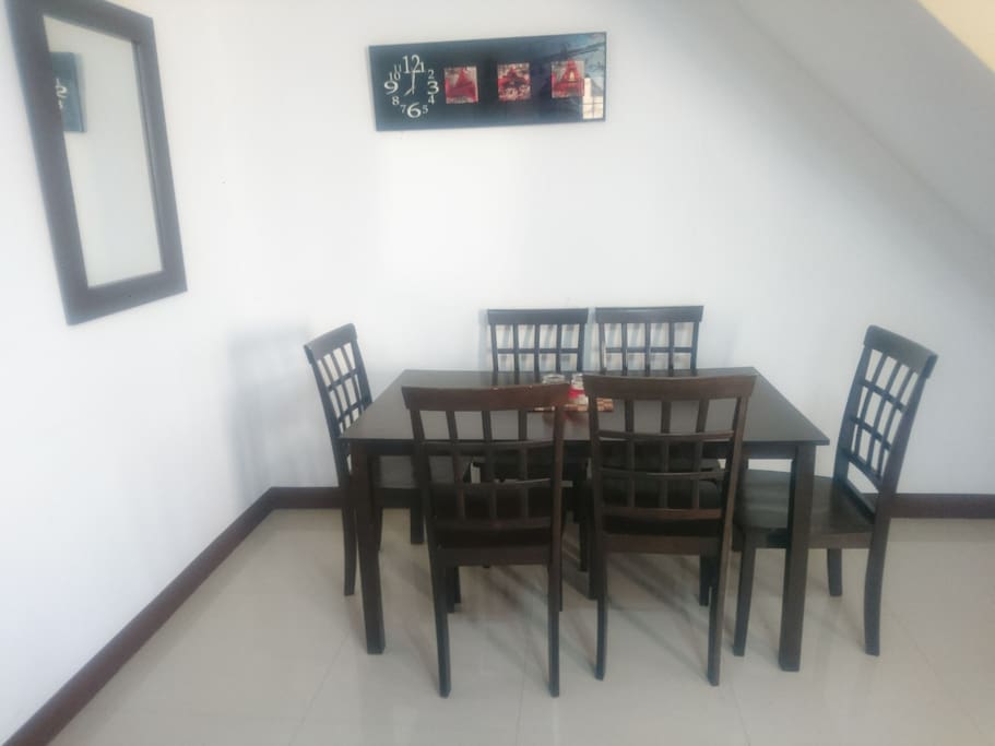 Dining room with 6 seater table