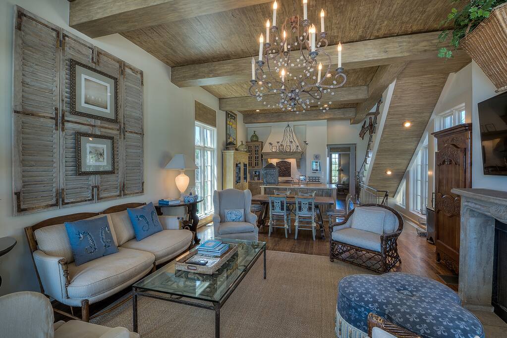 Living Room & Kitchen