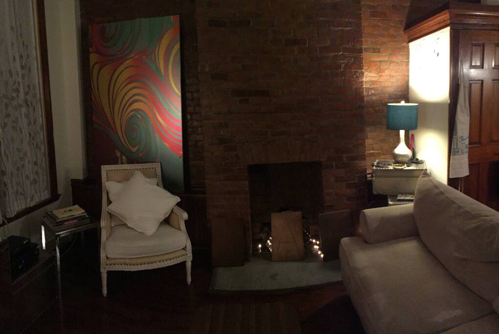Exposed original brick. Great lighting. Ceiling fan to keep cool