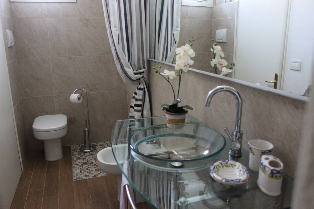 Bagno piano terra