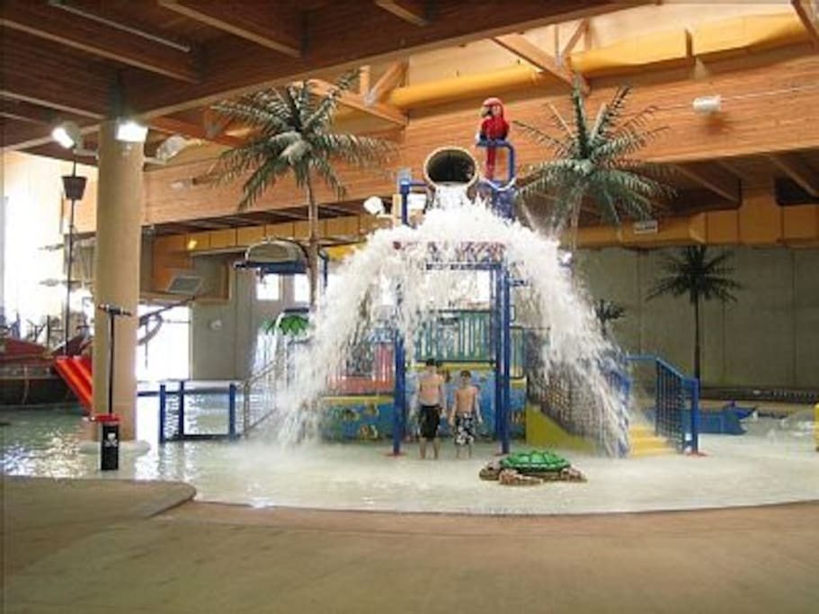 Indoor Waterpark Zero Depth Kids Area