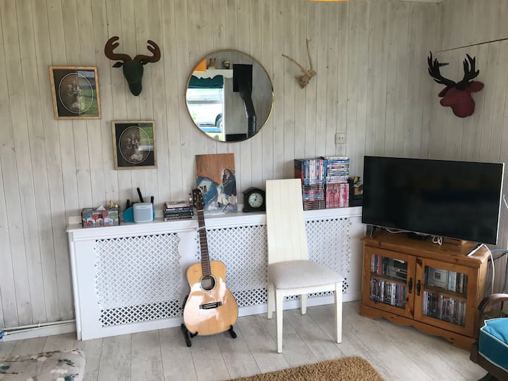 Family Friendly Seaside Bungalow - Pets Welcome - Gorey