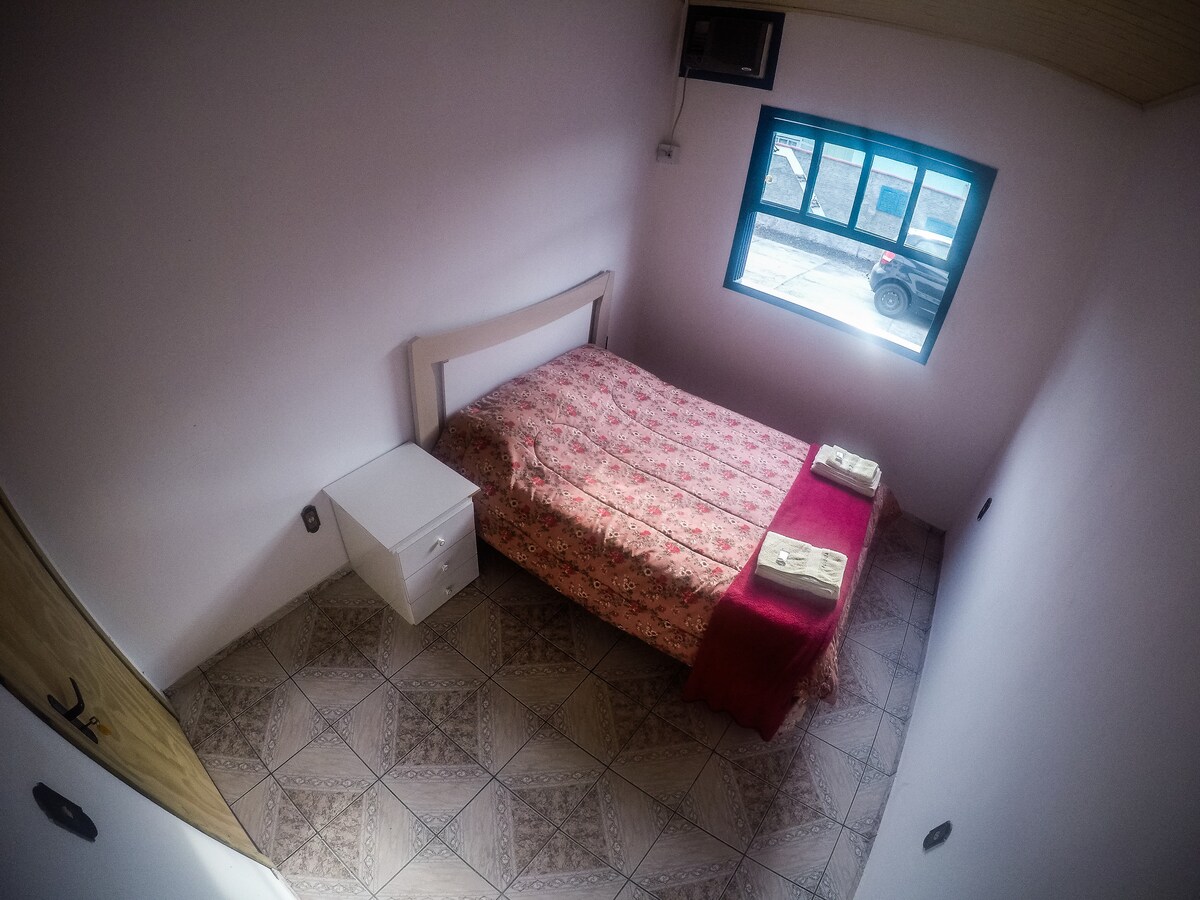 Rum 3 - Det passar ett par